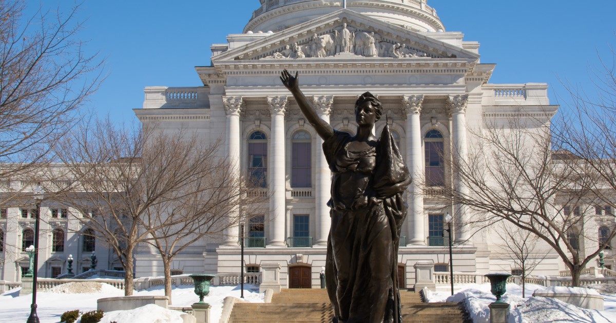 Statue of "Forward" at the Wisconsin Capitol
