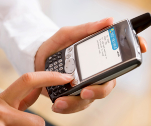Cell phone provider escapes class action suit   for unsolicited text
